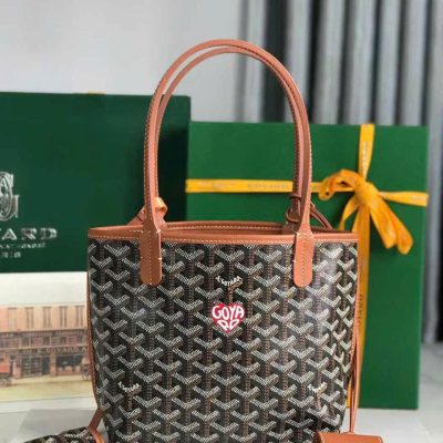 Goyard Anjou Saint Louis